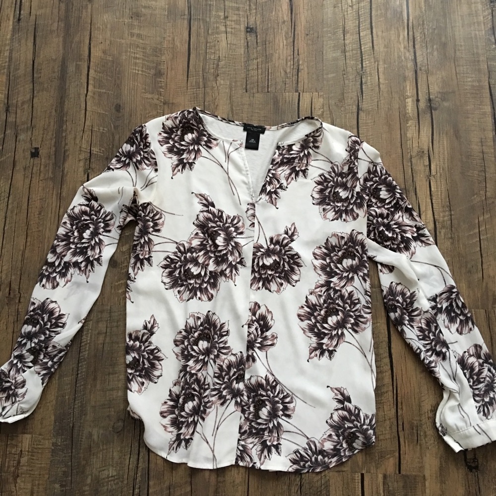 Ann Taylor Floral Long Sleeve Short Size XS